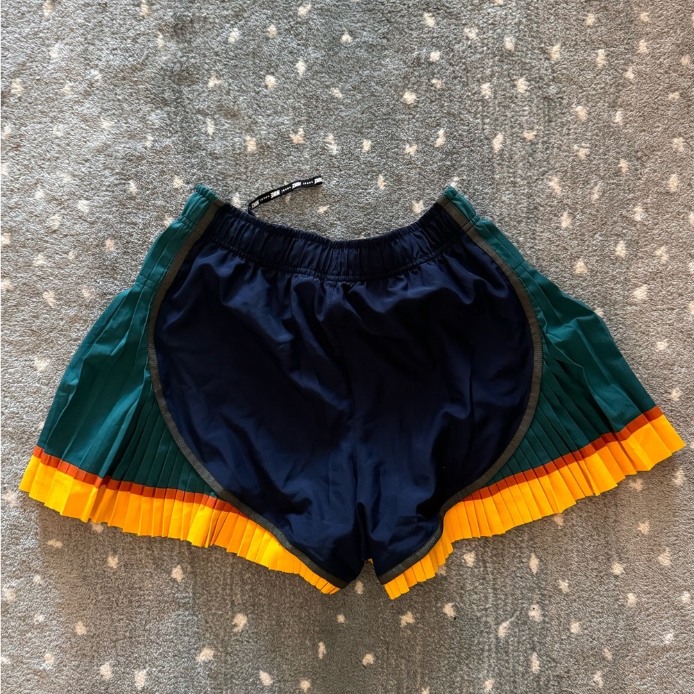 SOLD - Nike Sacai pleated running tempo shorts